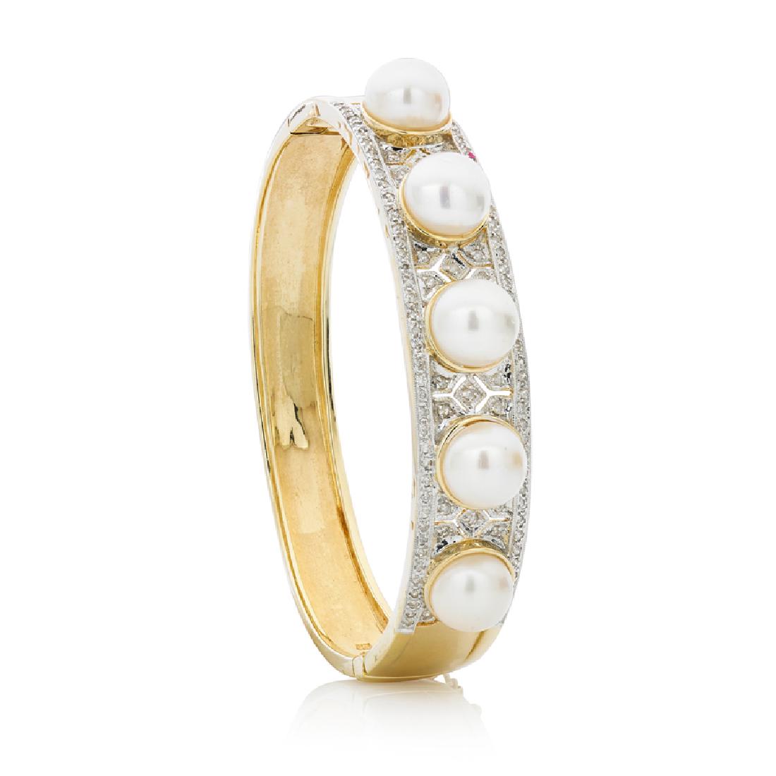 PEARL, DIAMOND & YELLOW GOLD BANGLE BRACELET (1 of 1)