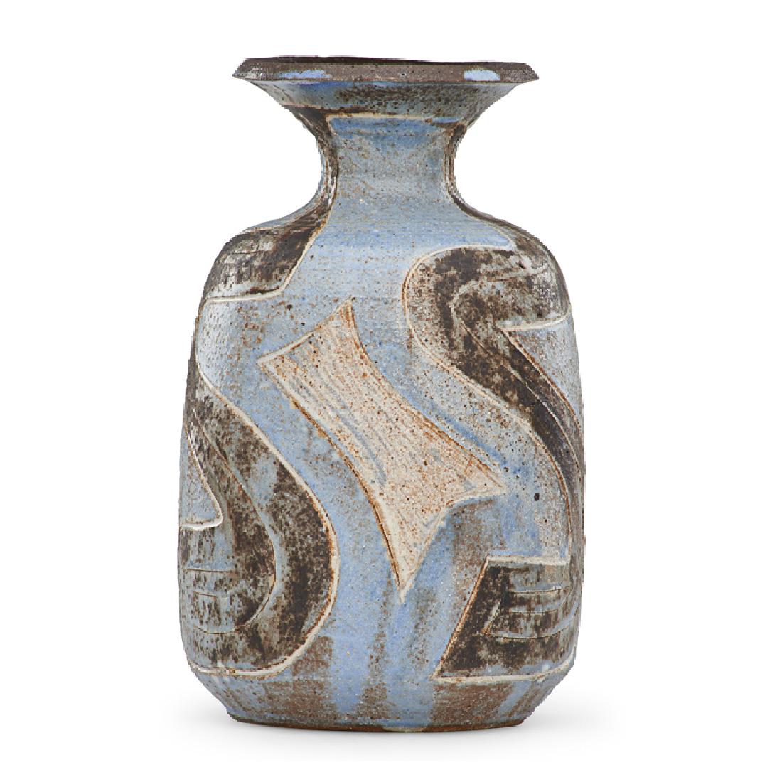 M. WILDENHAIN; POND FARM Vase (1 of 2)