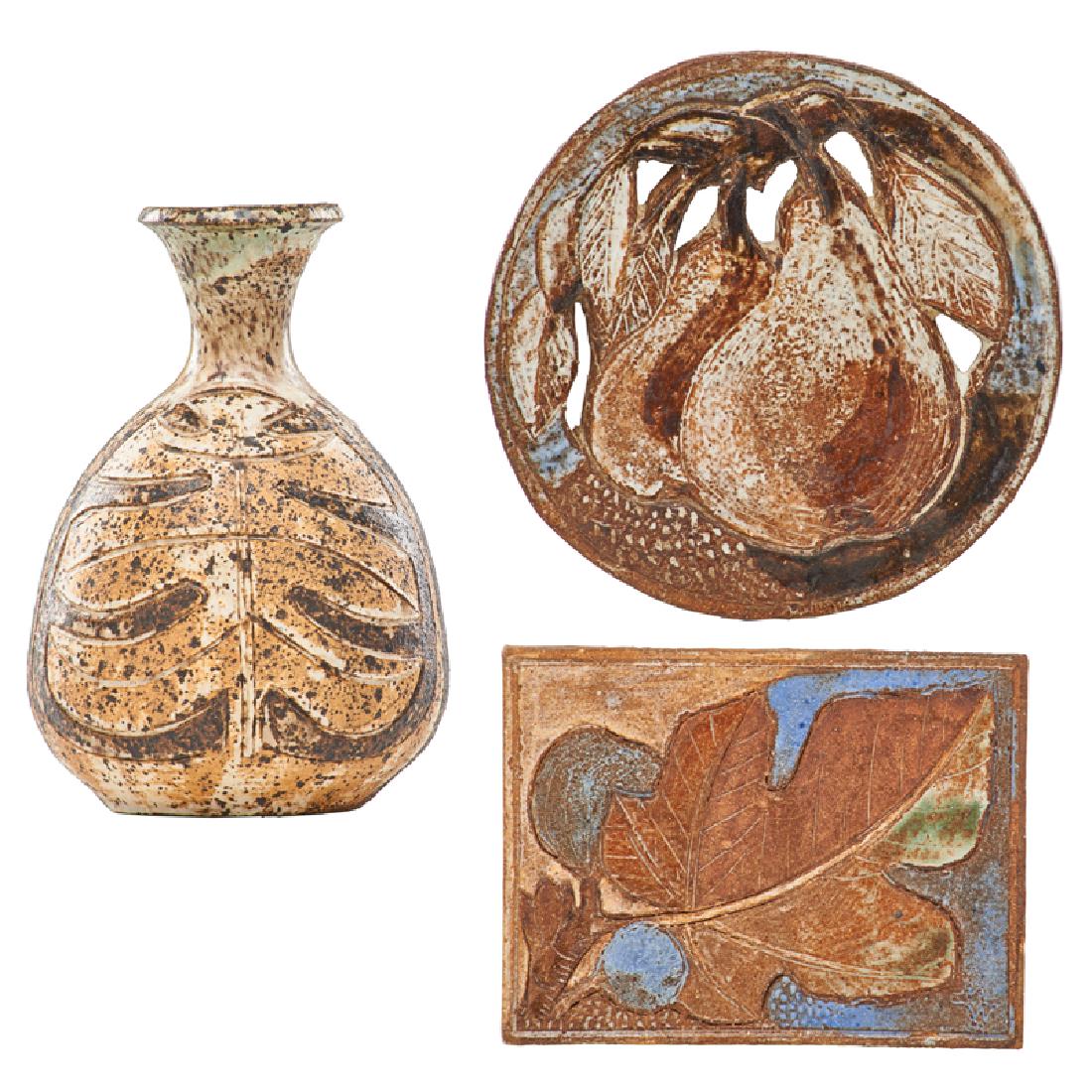 M. WILDENHAIN; POND FARM Vase, two tiles (1 of 2)