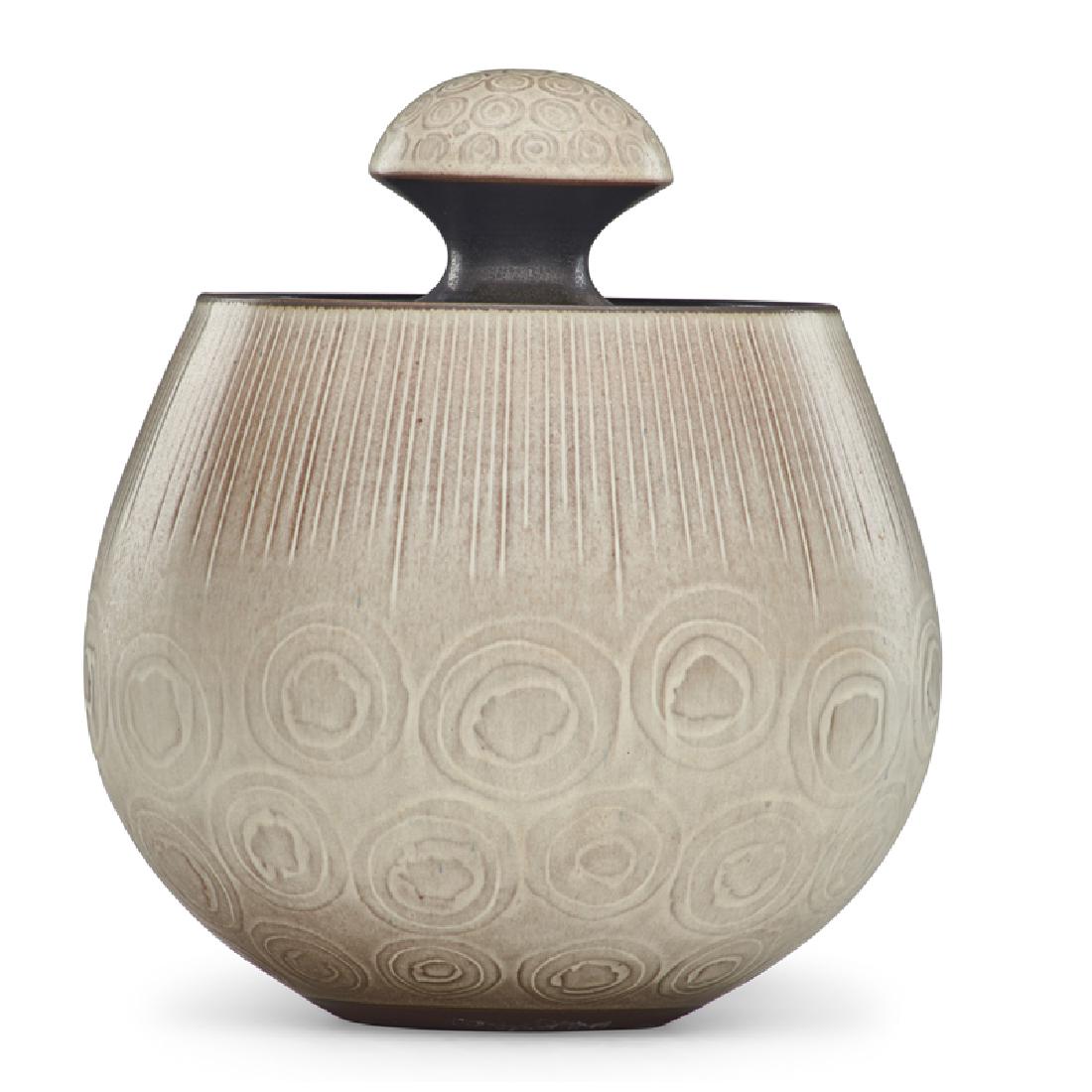 RUPERT DEESE Covered jar (1 of 2)