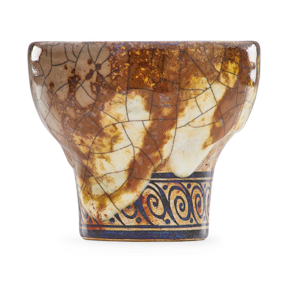 NOKE; NIXON; ROYAL DOULTON Chang vase: CHARLES NOKE (1858 - 1941) ARRY NIXON (1886 - 1955) ROYAL DOULTON Chang ware vase with swirling pattern, England, 1920s Signed HN Noke with Chang mark 4 3/4" x 5 1/2" Provenance: The Harriman Judd Col