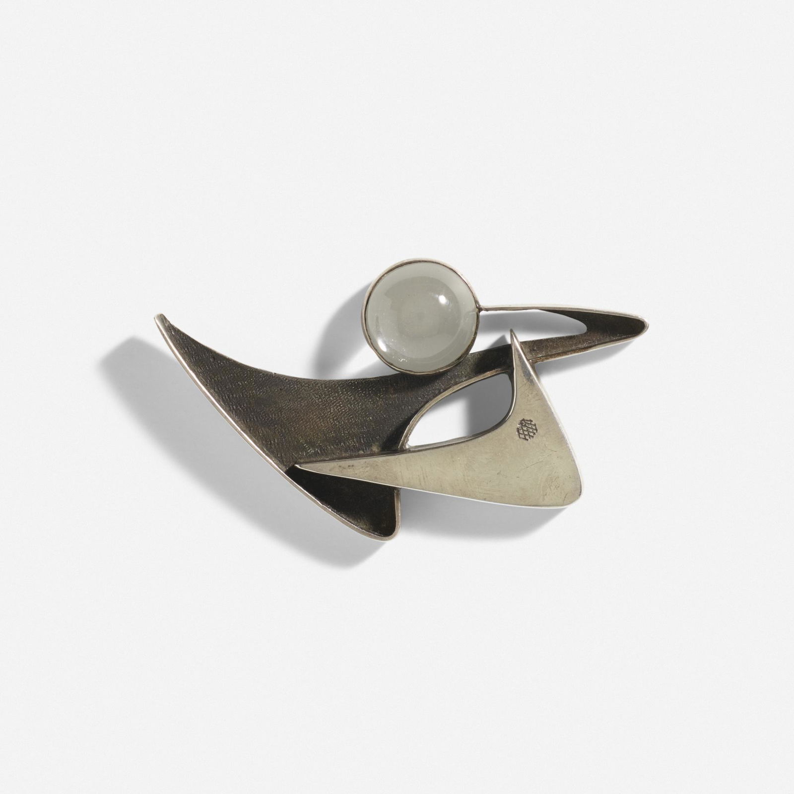 Margaret De Patta, brooch, model no. 6: Margaret De Patta brooch, model no. 6 USA, 1946 / 1946-1957sterling silver, quartz2 h × 3.25 w × .5 d in (5 × 8 × 1 cm) Impressed artist's cipher and signature to reverse