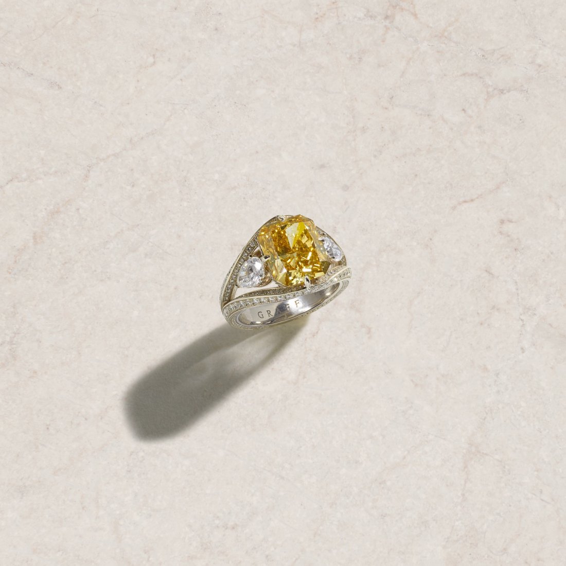 Graff, Fancy deep brownish yellow diamond ring (1 of 5)