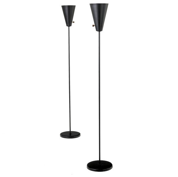 DAVID WURSTER / RAYMOR Pair of floor lamps: DAVID WURSTER / RAYMOR Pair of black enameled metal floor lamps, each with single socket. 61 1/2'' x 10''