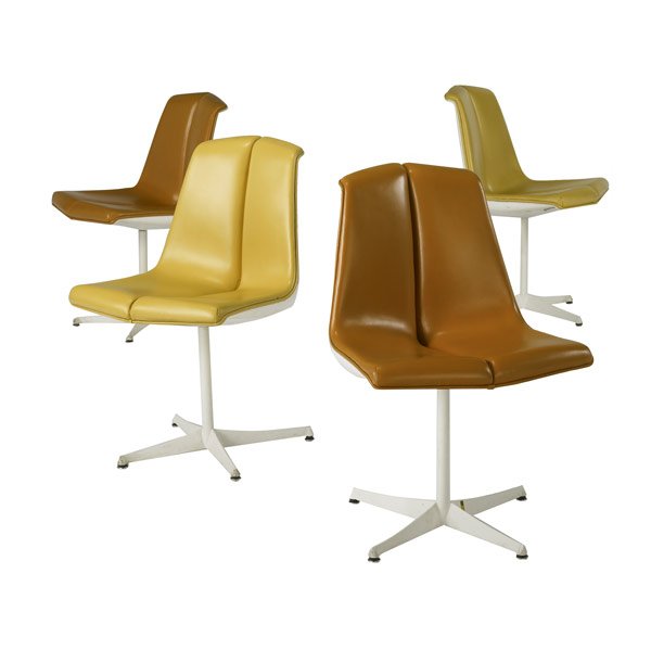 RICHARD SCHULTZ / KNOLL Set of four dining chairs: RICHARD SCHULTZ / KNOLL Set of four swivel-base dining chairs, two upholstered in yellow vinyl, and two in orange. Knoll Associates labels. 32 1/2'' x 19 1/2'' x 22''