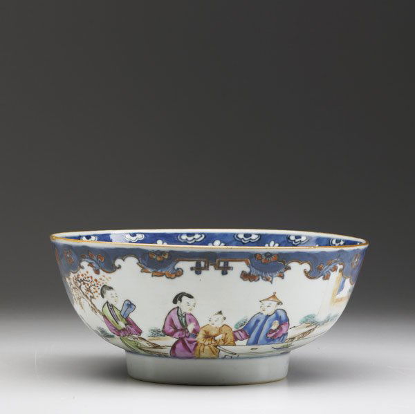 CHINESE EXPORT Deep bowl: CHINESE EXPORT Deep bowl with Asian figures, ca. 1800. 4'' x 9'' dia.