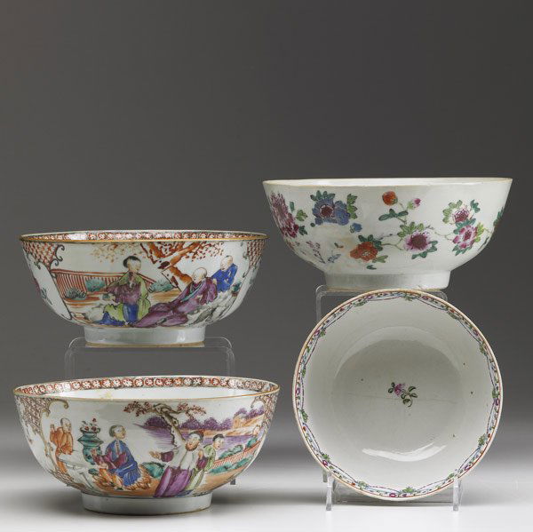 CHINESE EXPORT Four deep bowls: CHINESE EXPORT Four deep bowls with Mandarin or floral decoration, 18th C. Largest: 3 3/4'' x 7 3/4'' dia.