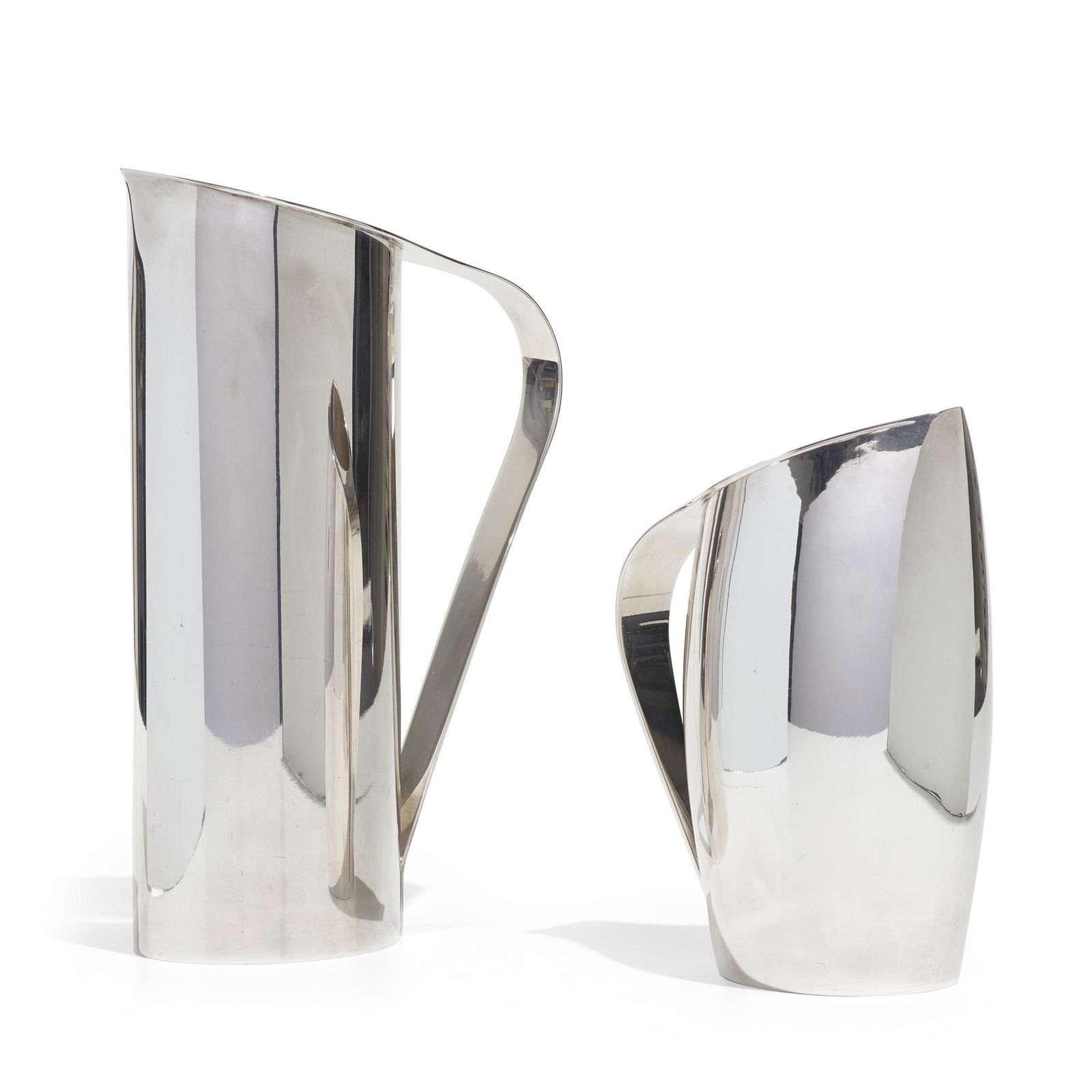 Gucci, Oval pitchers, set of two (1 of 3)