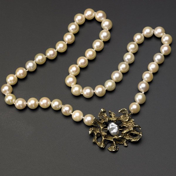 ALBERT PALEY Brooch: ALBERT PALEY 14k yellow gold lost-wax cast brooch with natural grey pearl, ca. 1967. (This was designed to be worn as brooch, or alternately as a decorative clasp for a strand of cultured pearls, whic