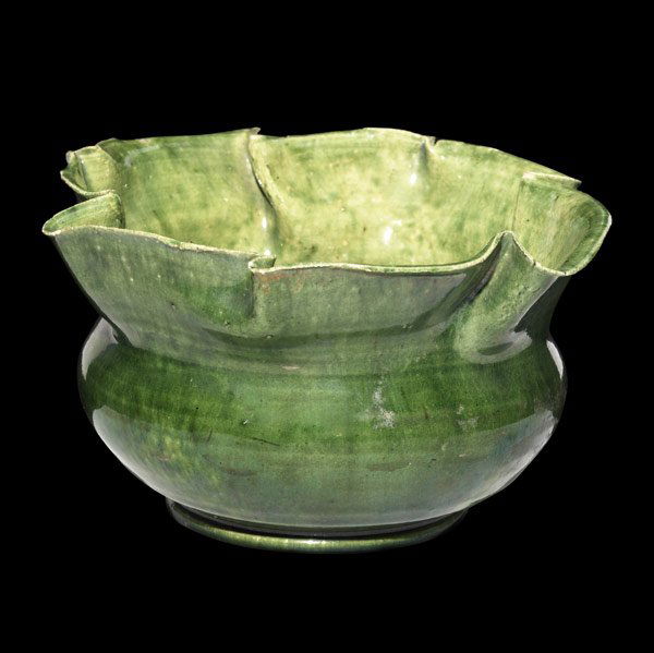 GEORGE OHR Floriform rim green vessel: GEORGE OHR White clay vessel with floriform rim covered in mottled apple green glaze. A few minor nicks to rim. Stamped G.E. OHR, Biloxi, Miss. 2 3/4'' x 5''