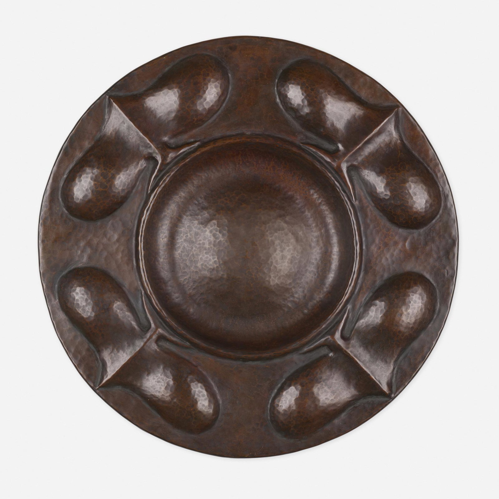 Gustav Stickley, attribution, Charger: Gustav Stickley, attribution Charger USA, c. 1910 hand-hammered copper 15 dia in (38 cm) This item will preview and ship from Rago in Lambertville, New Jersey.