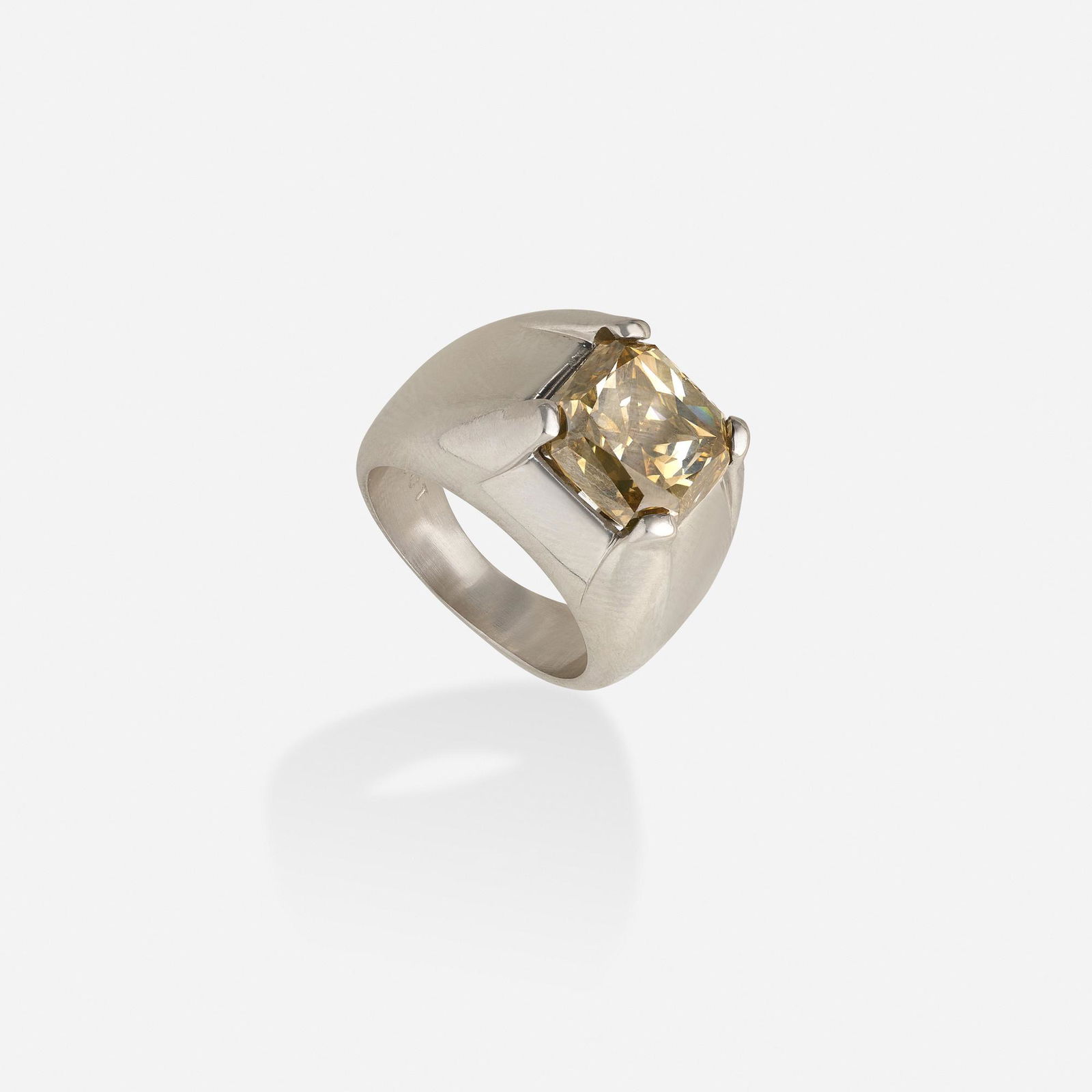 Jacob & Co., Brown diamond ring (1 of 2)