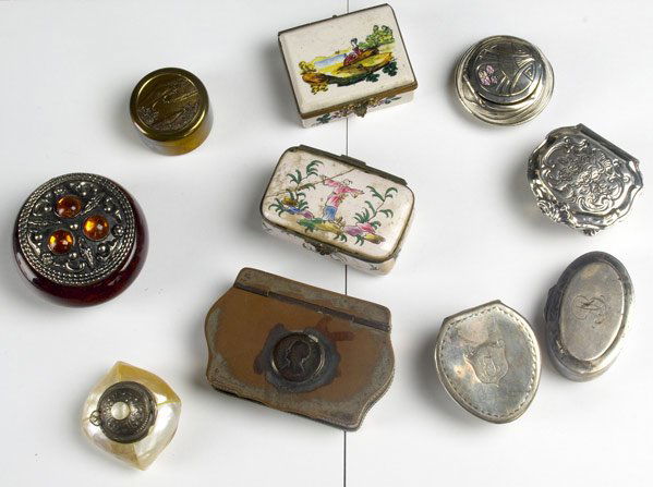 DECORATIVE BOXES: DECORATIVE BOXES Ten include two French faience, antique silver, jeweled, mother of pearl, shell and silver and brass. Largest: 3 7/8'' x 2 1/2''