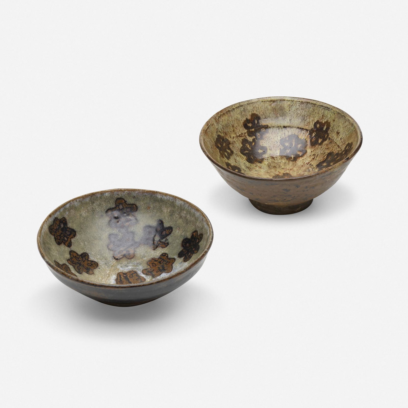 Chinese, Jizhou paper-cut resist-decorated tea bowls (1 of 5)