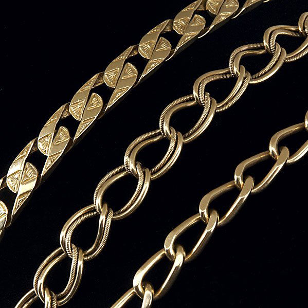 THREE MEN'S GOLD LINK BRACELETS: THREE MEN'S GOLD LINK BRACELETS; 14k yg, all with oval links; 48 gs. GW; 8'' and 7 1/2''