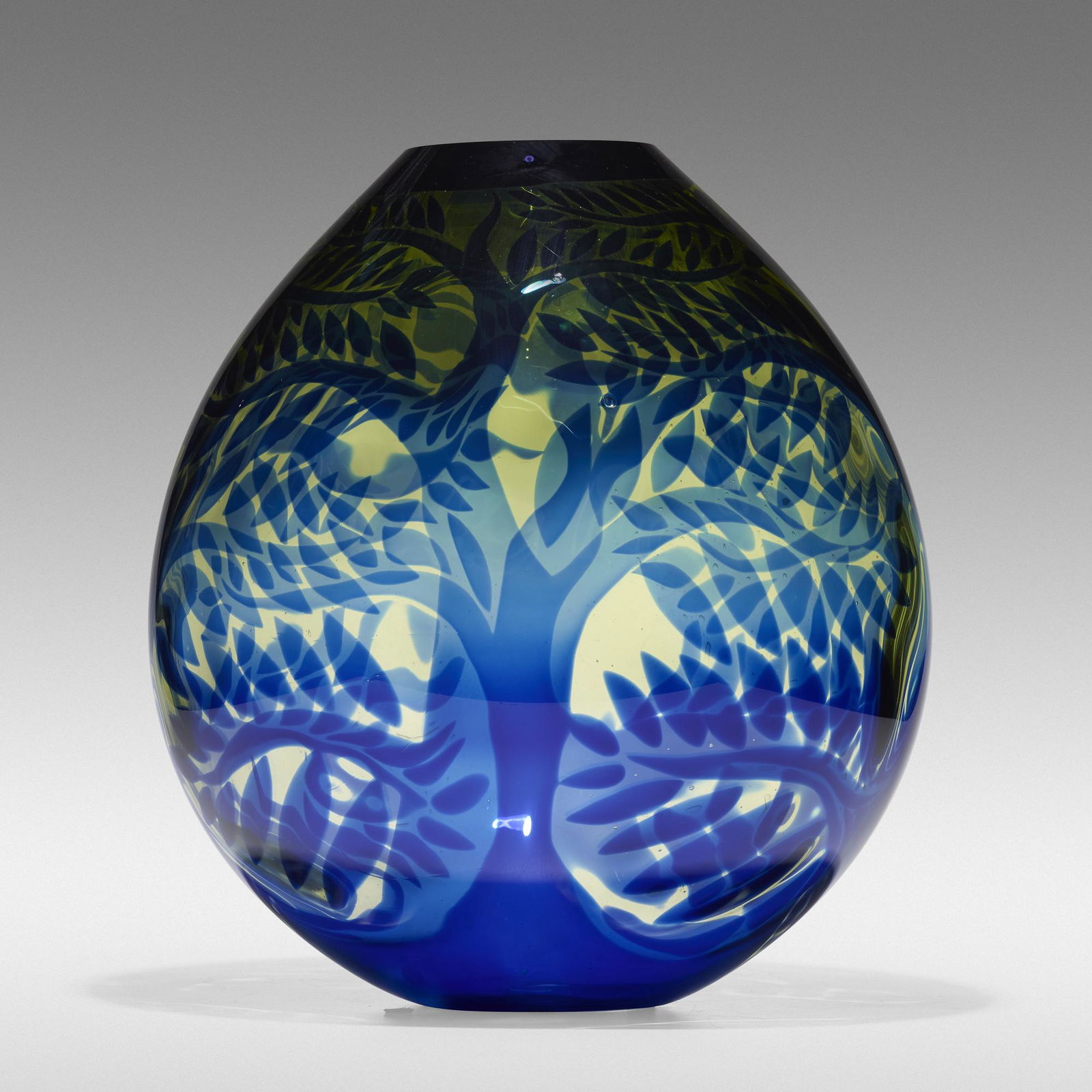 Duncan McClellan, Large vase with trees (1 of 4)