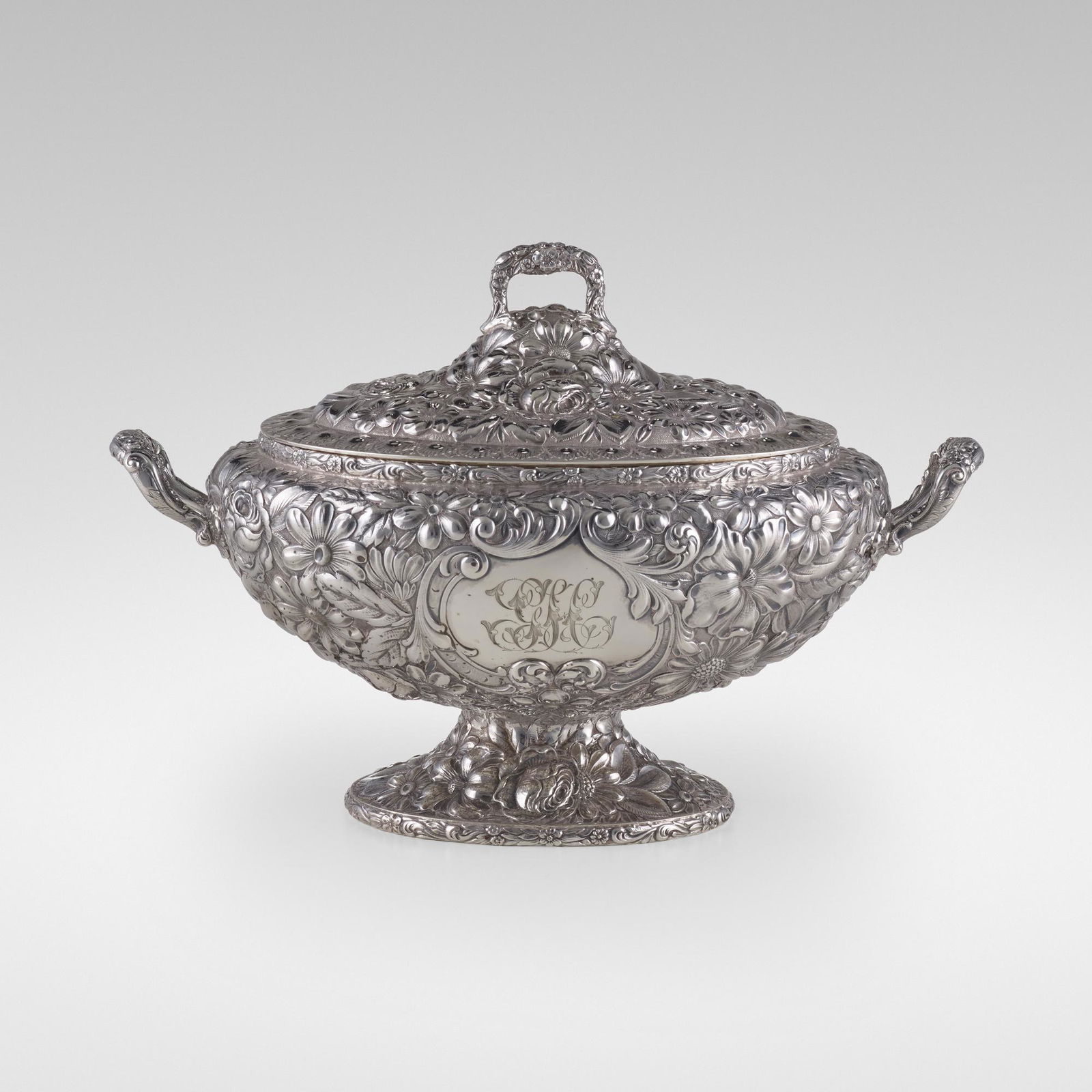 Gorham Manufacturing Company, Soup tureen (1 of 4)
