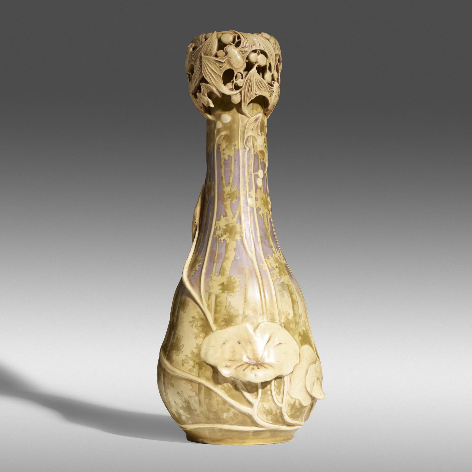 Riessner, Stellmacher & Kessel, Amphora Bat Vase Jan 20, 2022 Rago