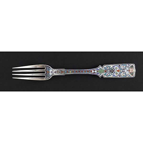 PAVEL OVCHINNIKOV ENAMELED SILVER FORK: PAVEL OVCHINNIKOV ENAMELED SILVER FORK Moscow, 1879. First standard, polychrome champleve front and back. 80.9 gs. 7 1/2''