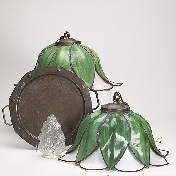 ROYCROFT, ETC.: ROYCROFT, ETC.; Hexagonal tray with Orb & Cross mark, flame-shaped glass shade and two tulip-shaped slag glass hanging fixtures (one missing petal); Tray: 15 1/4'' x 17 1/4''