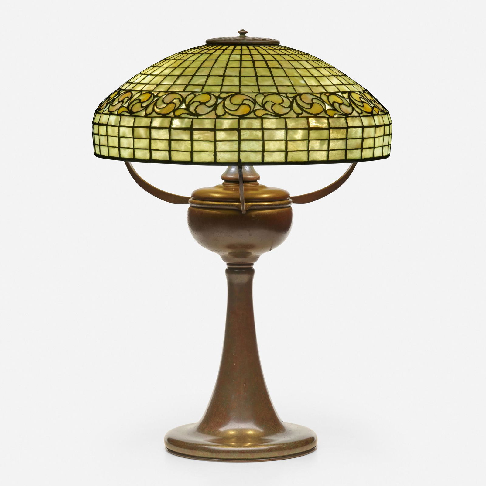 Tiffany Studios, Vine Border (Lemon Leaf) table lamp (1 of 6)