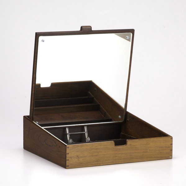 WILLY BECK/MADSEN AND LARSEN: WILLY BECK; MADSEN AND LARSEN; Teak traveling desk/vanity; Signed; 3 3/4'' x 12 1/4'' x 11 1/2''