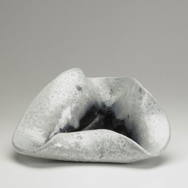 RUSSEL WRIGHT / BAUER: RUSSEL WRIGHT; BAUER; Oceana ceramic bowl, USA, 1940's; Impressed mark; 4 1/2'' x 12 1/2'' x 14''
