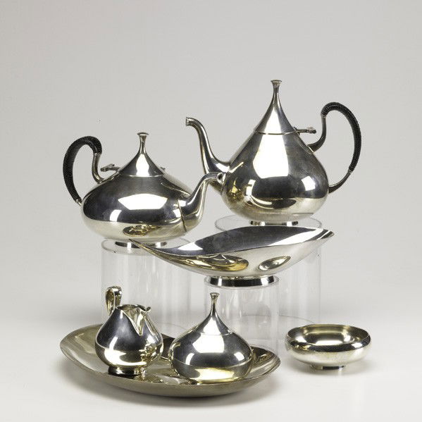JOHN PRIP FOR REED & BARTON SILVER PLATE TEA SET: JOHN PRIP FOR REED & BARTON SILVER PLATE TEA SERVICE; Seven pieces: ''Dimension'' five piece silver plate tea set, Reed & Barton kidney shaped tray, freeform shallow bowl; Tallest 8''
