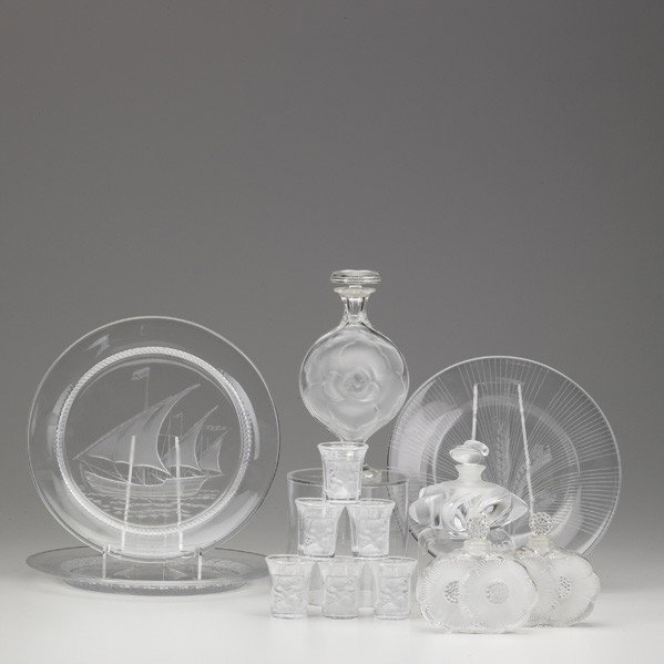 LALIQUE: LALIQUE; Thirteen pieces, 20th c.: six ''Enfants'' shot glasses, two ''Deux Fleurs'' perfume bottles, ''Samoa'' perfume bottle, three collector plates, etc.; Tallest: 6 3/4''