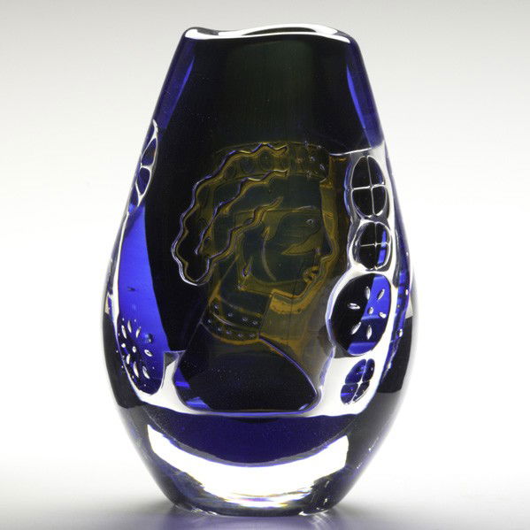 EDVIN OHRSTROM; ORREFORS; Ariel glass vase: EDVIN OHRSTROM; ORREFORS; Ariel glass vase, Sweden, after 1937; Provenance: Sotheby's New York 7568/99; Marked ORREFORS/Ariel Nr. 660-E-3/Edwin Ohrstrom; 7 1/2'' x 5''