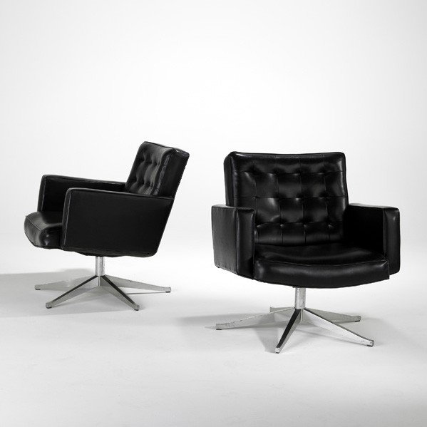 VINCENT CAFIERO; KNOLL ASSOCIATES; Chairs: VINCENT CAFIERO; KNOLL ASSOCIATES; Pair of lounge chairs, USA, 1960s; Leatherette, chromed steel, polished aluminum; Unsigned; 32'' x 29 1/2'' x 32''