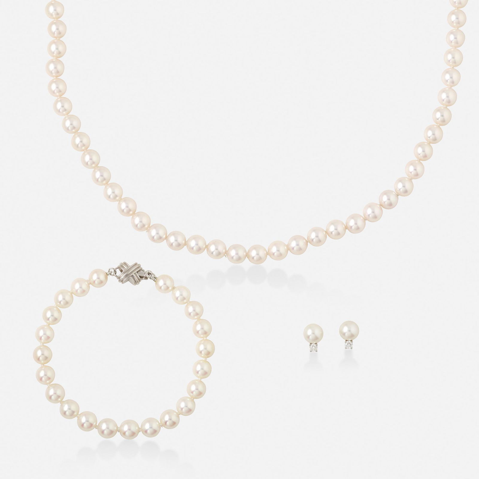 Tiffany & Co., Group of cultured pearl jewelry (1 of 4)