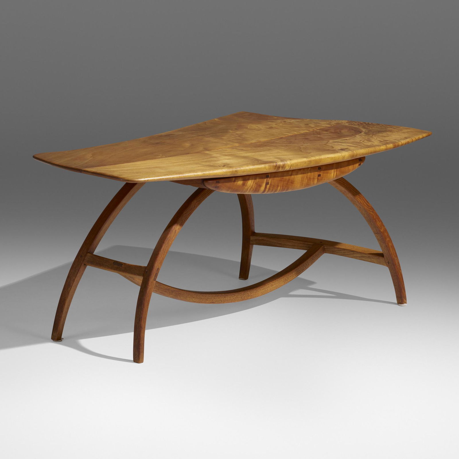 Wharton Esherick, Wagon-Wheel coffee table (1 of 9)