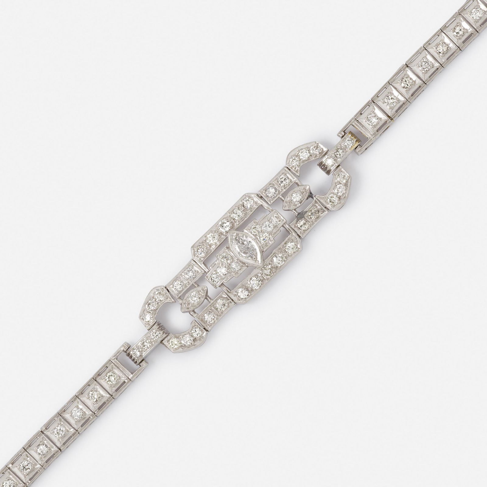 Art Deco, Diamond and platinum bracelet (1 of 3)