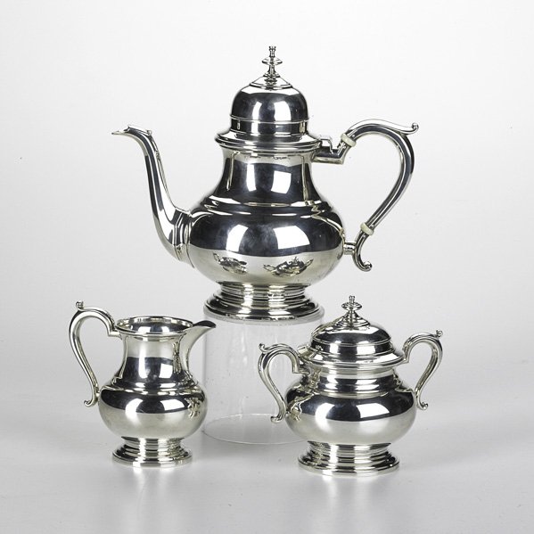 WATSON COMPANY: WATSON COMPANY; Three piece sterling silver coffee service in the Queen Anne style, ca. 1910-1940: coffee pot, covered sugar bowl and cream pitcher; Marked S14 Exemplar; 41 OT, coffee pot: 9''