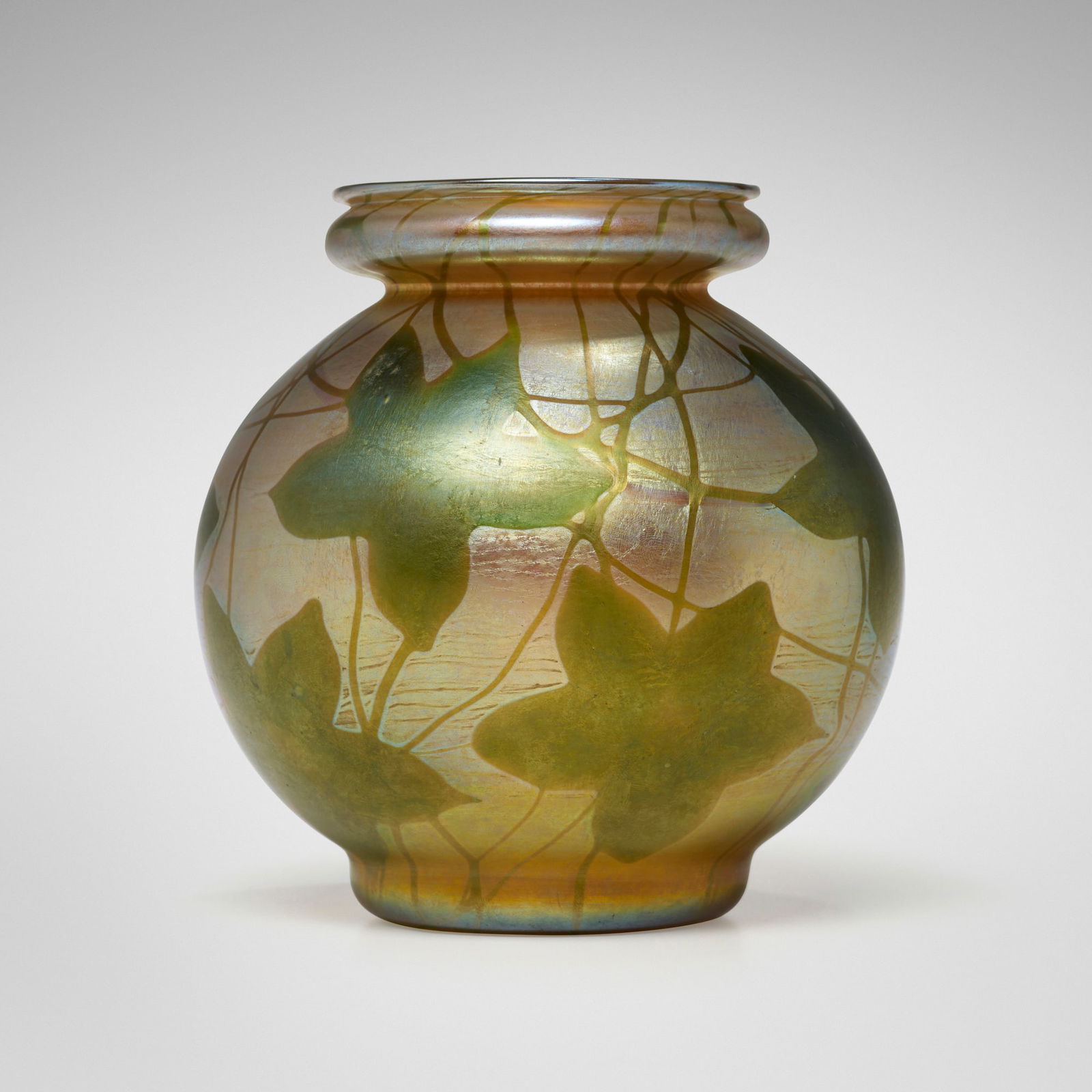Tiffany Studios, Leaf and Vine vase (1 of 4)