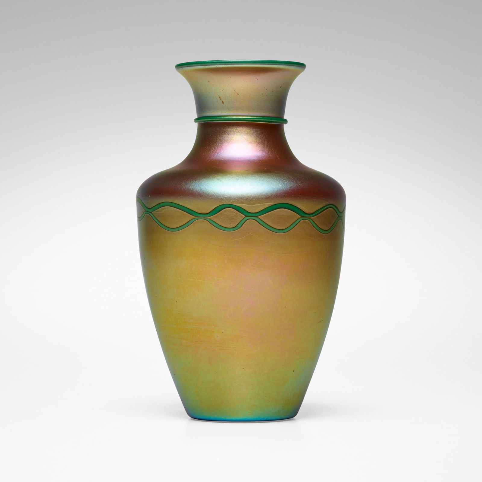 Steuben, Vase Auction