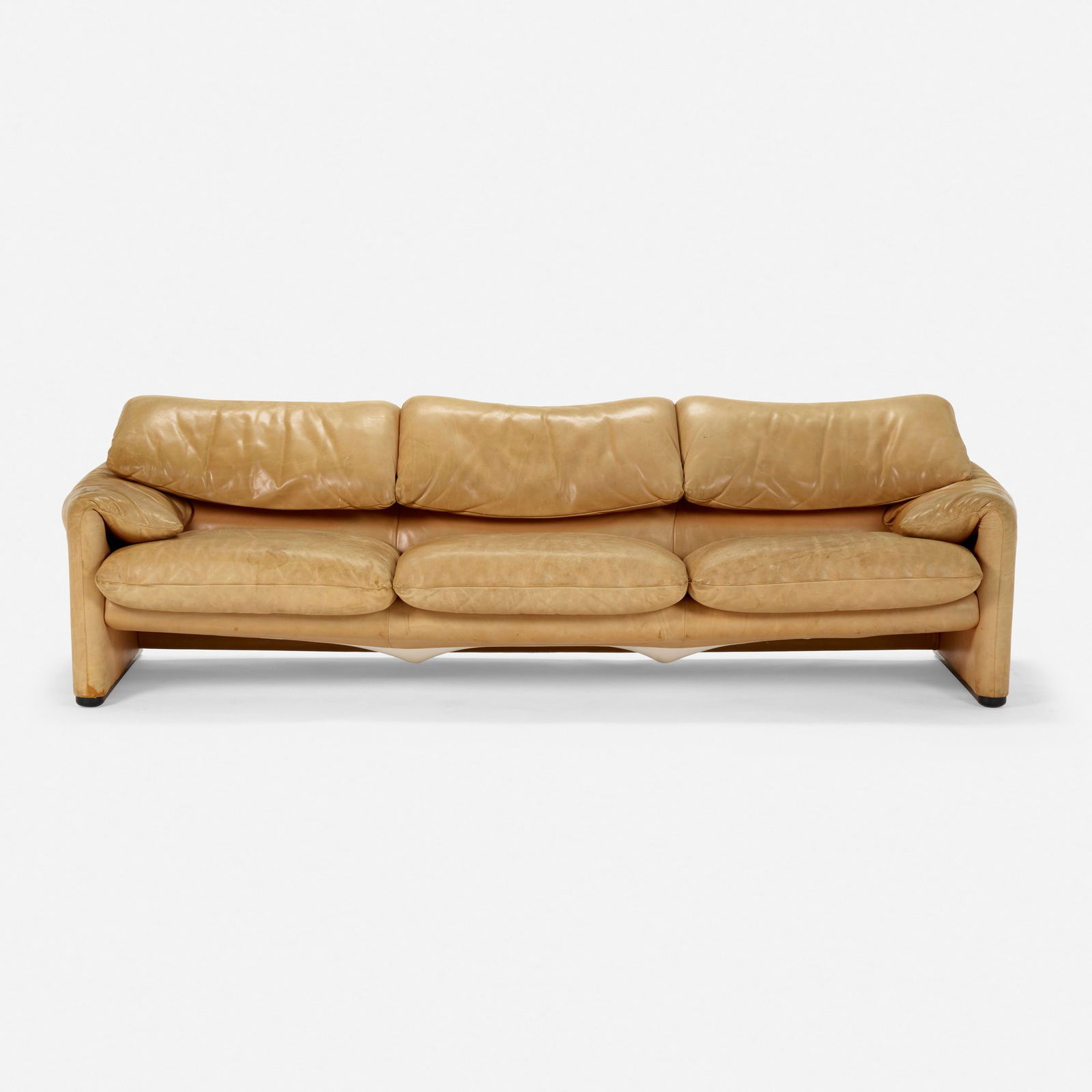 Vico Magistretti, Maralunga sofa (1 of 5)