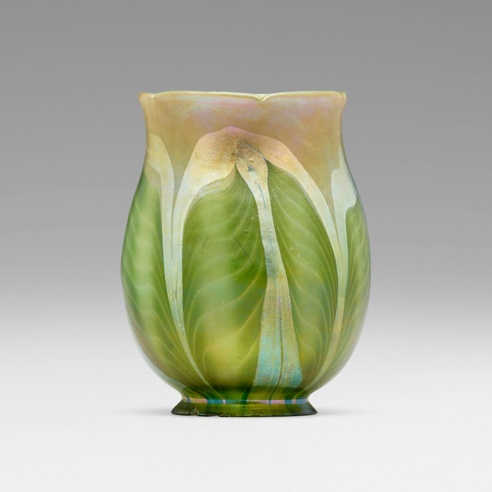 Tiffany Studios, Decorated shade (1 of 2)