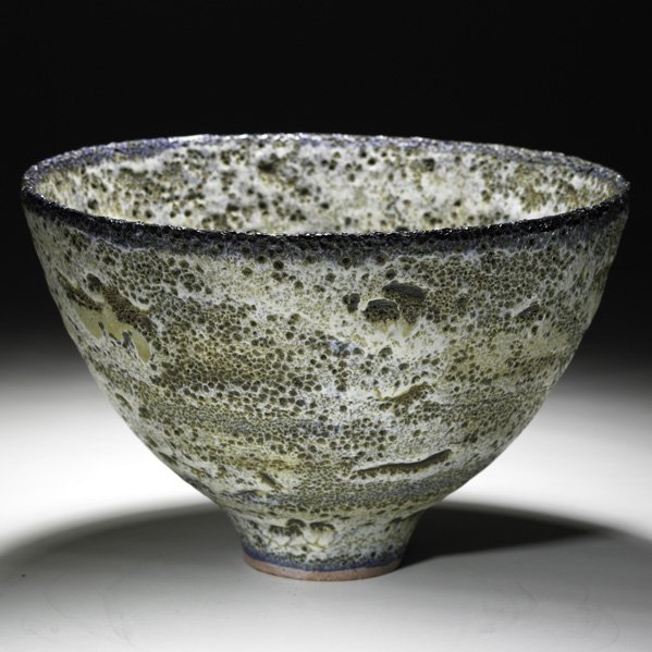 OTTO AND GERTRUD NATZLER Bowl in volcanic glaze: OTTO AND GERTRUD NATZLER; Large earthenware bowl, white, cobalt and brown volcanic glaze, Los Angeles, CA, 1960s; Spurious illegible pencil markings, paper label, H958; 6 1/2" x 10" Note: A large exam