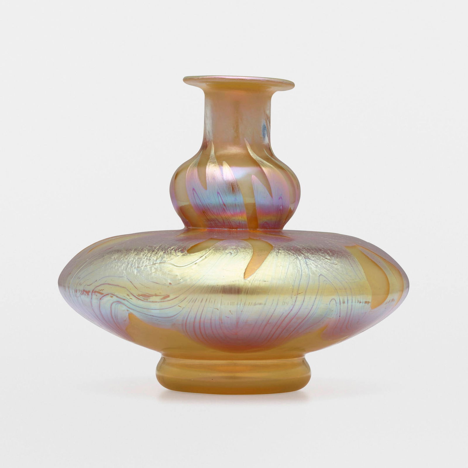 Loetz, Phanomen vase (Gre 7773): Loetz Phanomen vase (Gre 7773) Austria, c. 1899hand-blown glass 5.25 h x 5.75 dia in (13 x 15 cm) Provenance: Private Collection, Midwest Literature: <