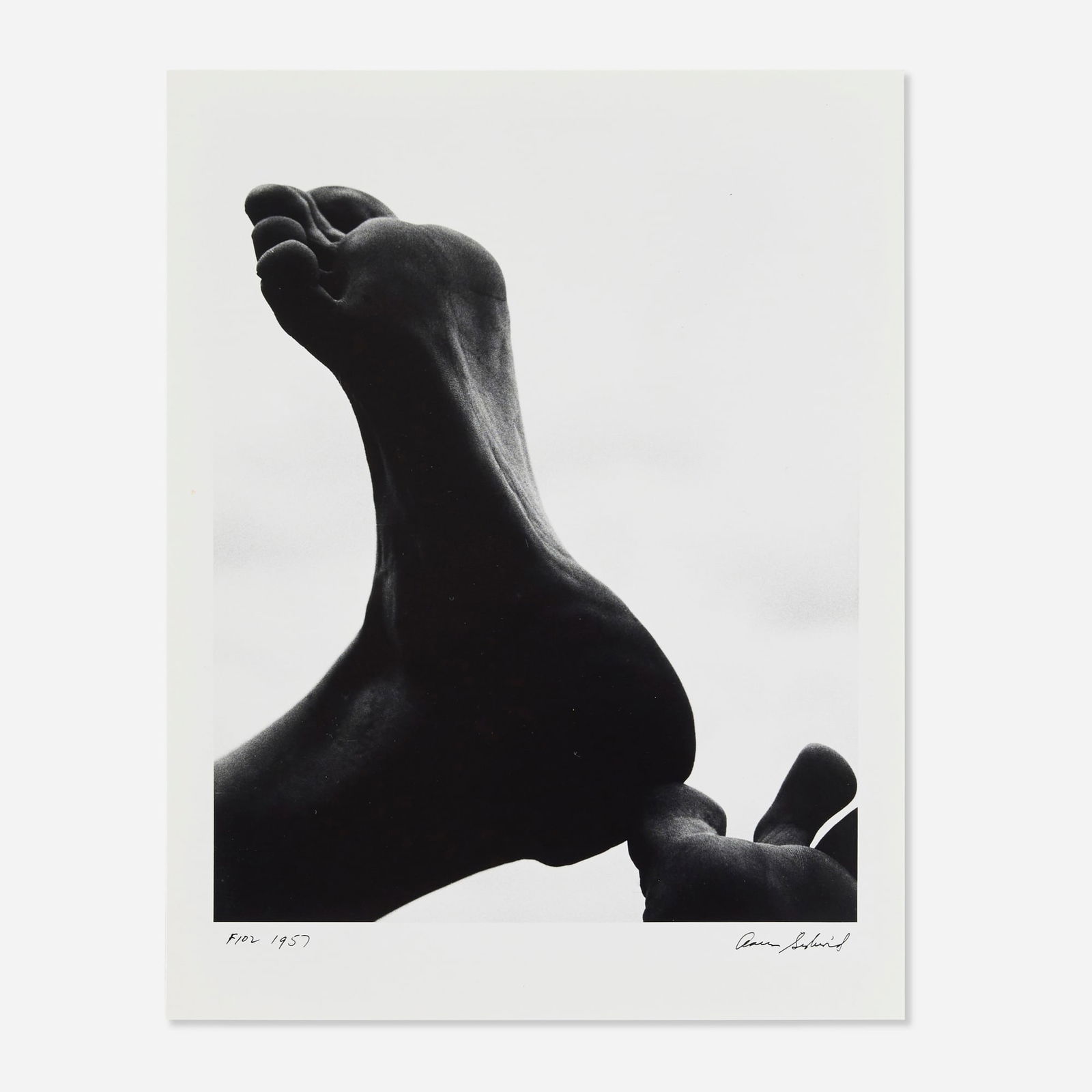 Aaron Siskind, Feet 102 (1 of 3)