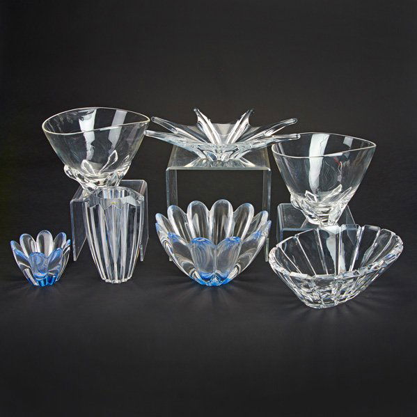 ORREFORS; STEUBEN AND BACCARAT: Seven glass pieces, 20th c. including starfish shaped centerpiece, two Orrefors lobed bowls; two Steuben bowls, etc.; All marked; Tallest: 8 1/4"