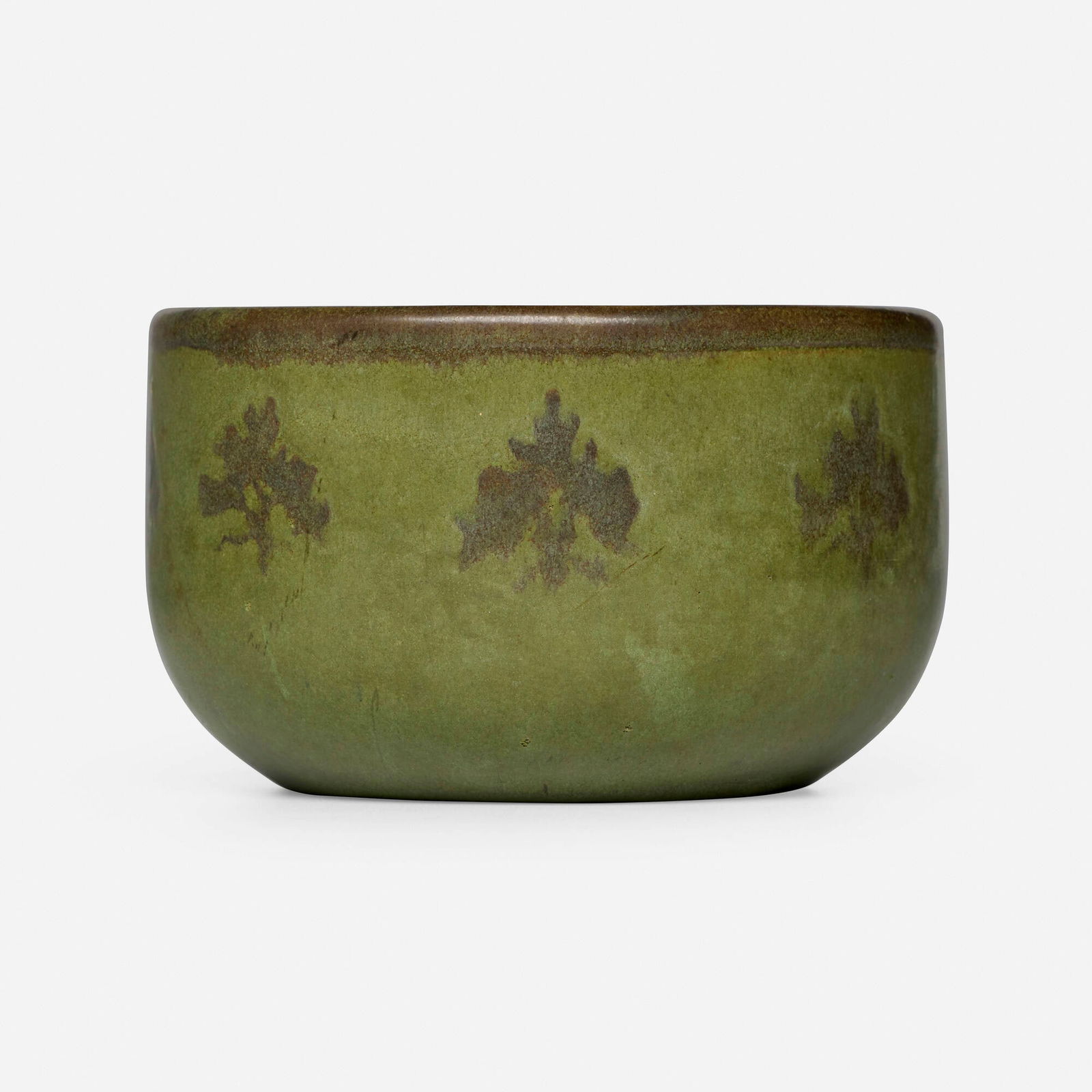 Arthur Baggs and Sarah Tutt for Marblehead Pottery, Bowl with stylized oak trees (1 of 4)