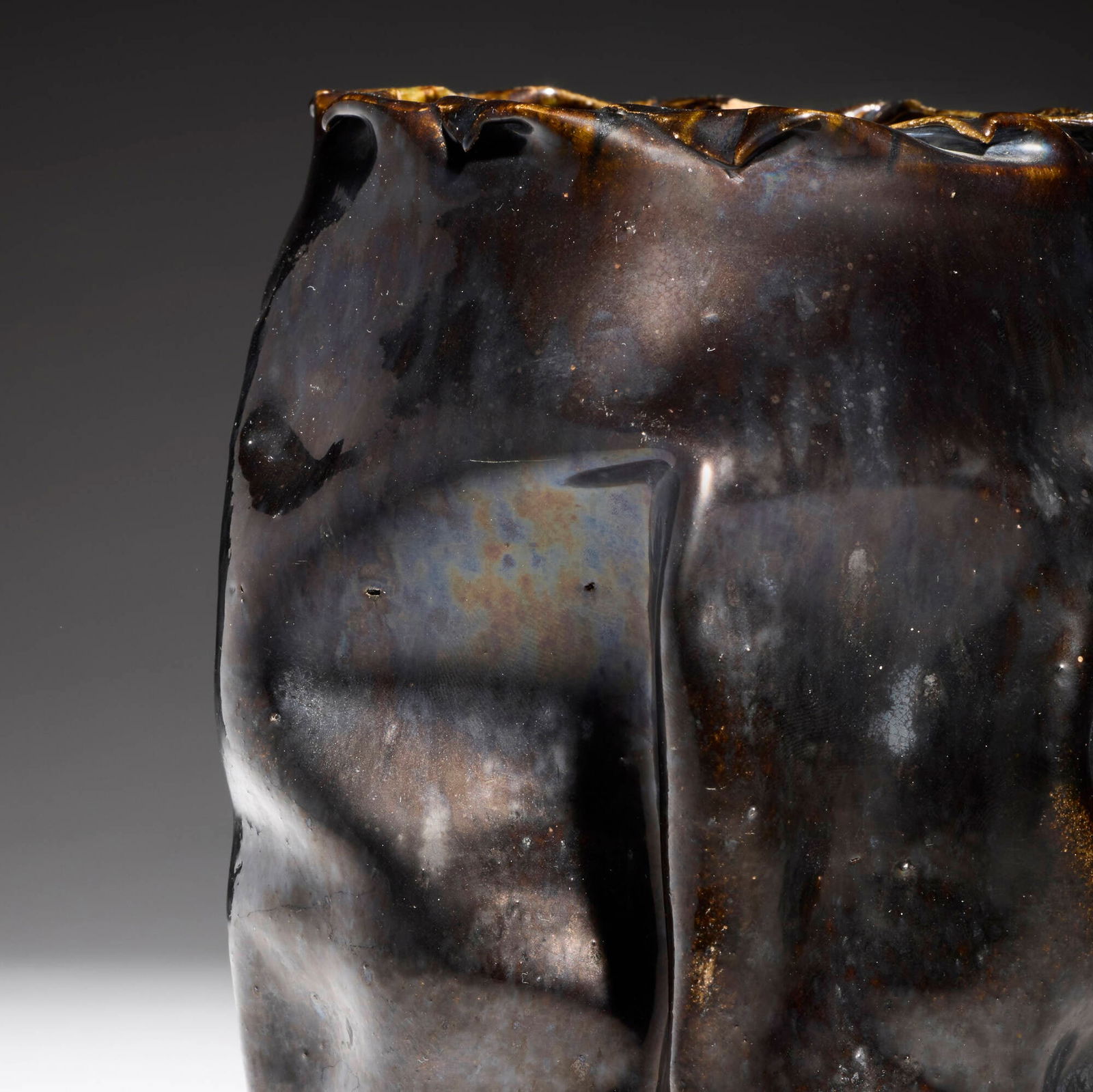 George E. Ohr, Vase - 3