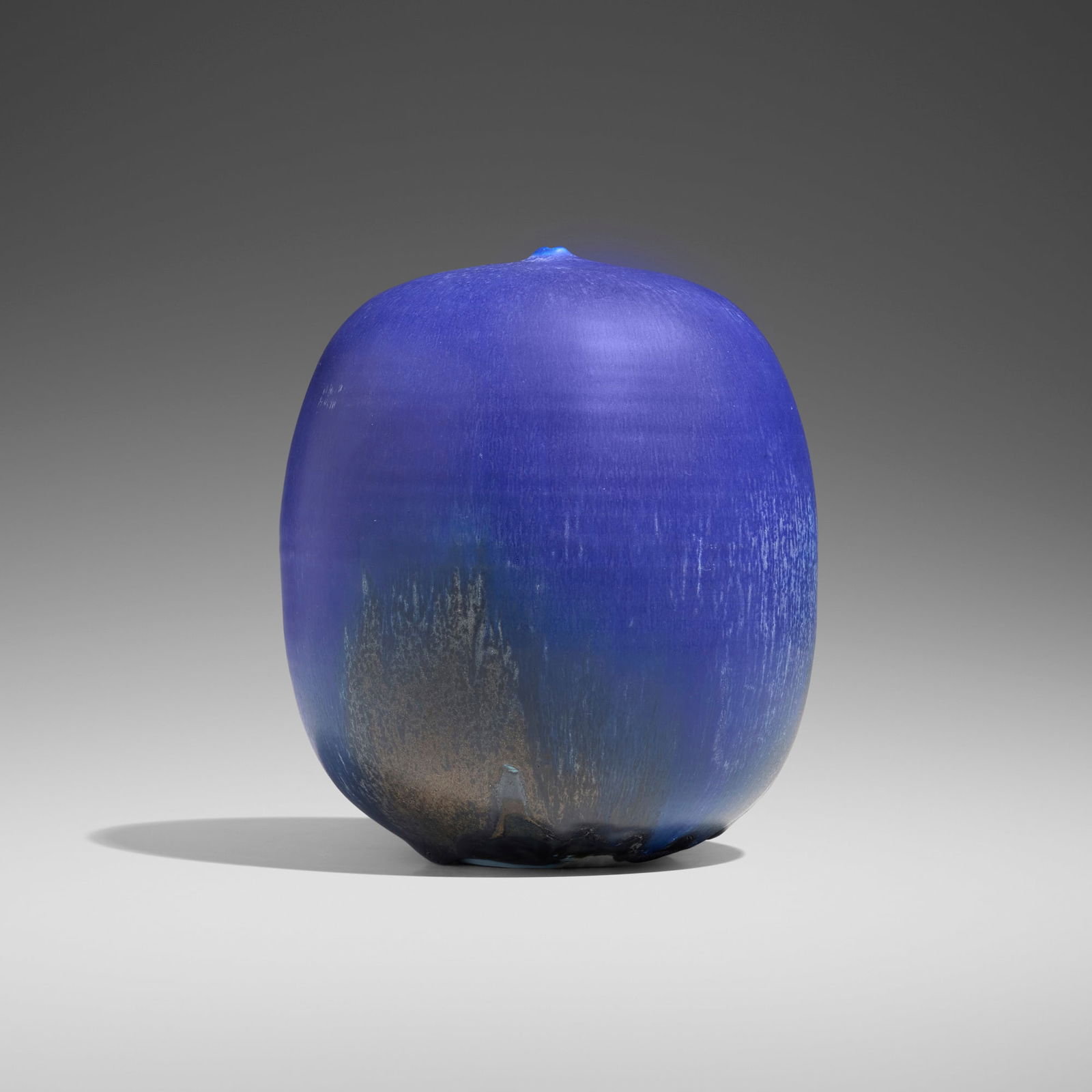 Toshiko Takaezu, Closed Form (with rattle) (1 of 4)