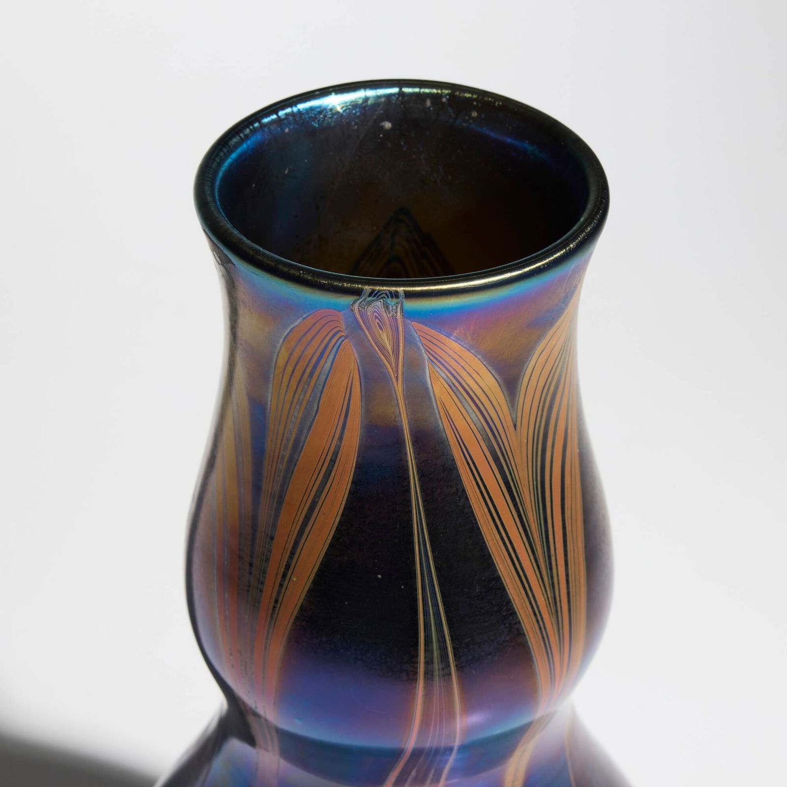 Tiffany Studios, Early experimental pulled-feather vase - 4