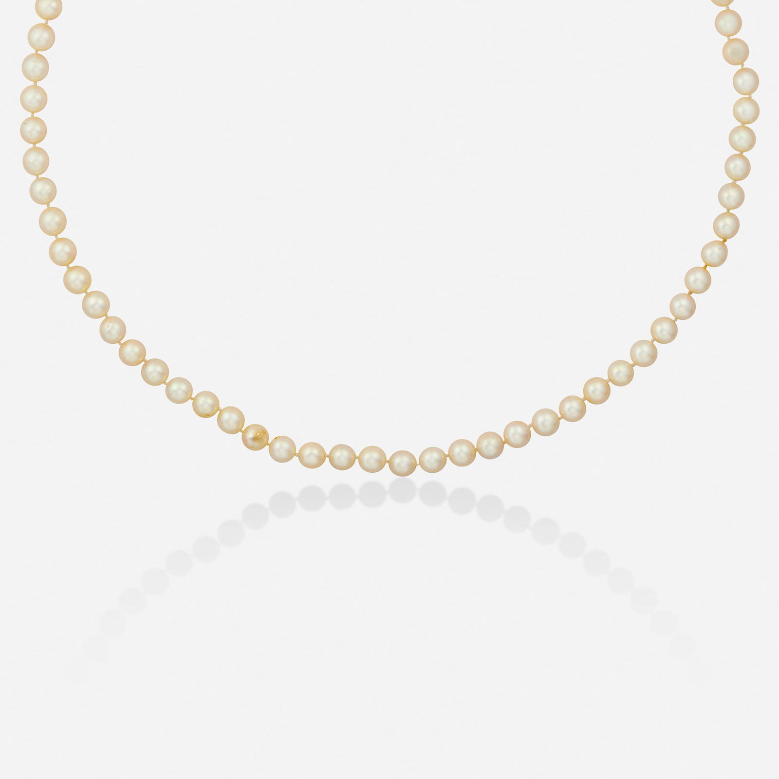 Cultured pearl necklace (1 of 2)