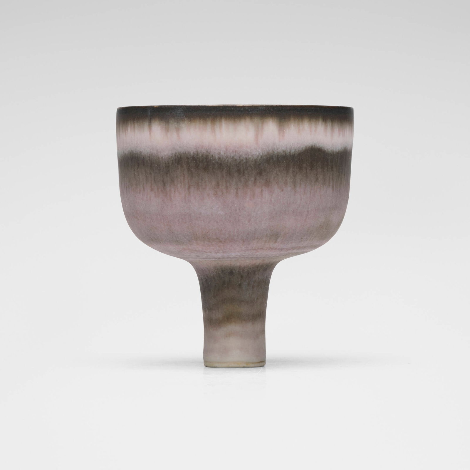 Carolyn Chester, Footed vessel (1 of 3)