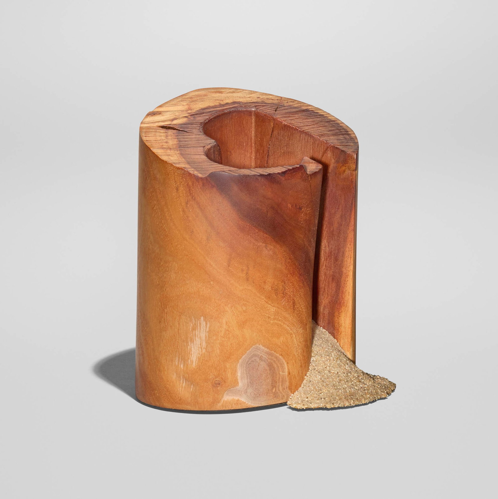 Garry Knox Bennett, Twirling (1 of 5)